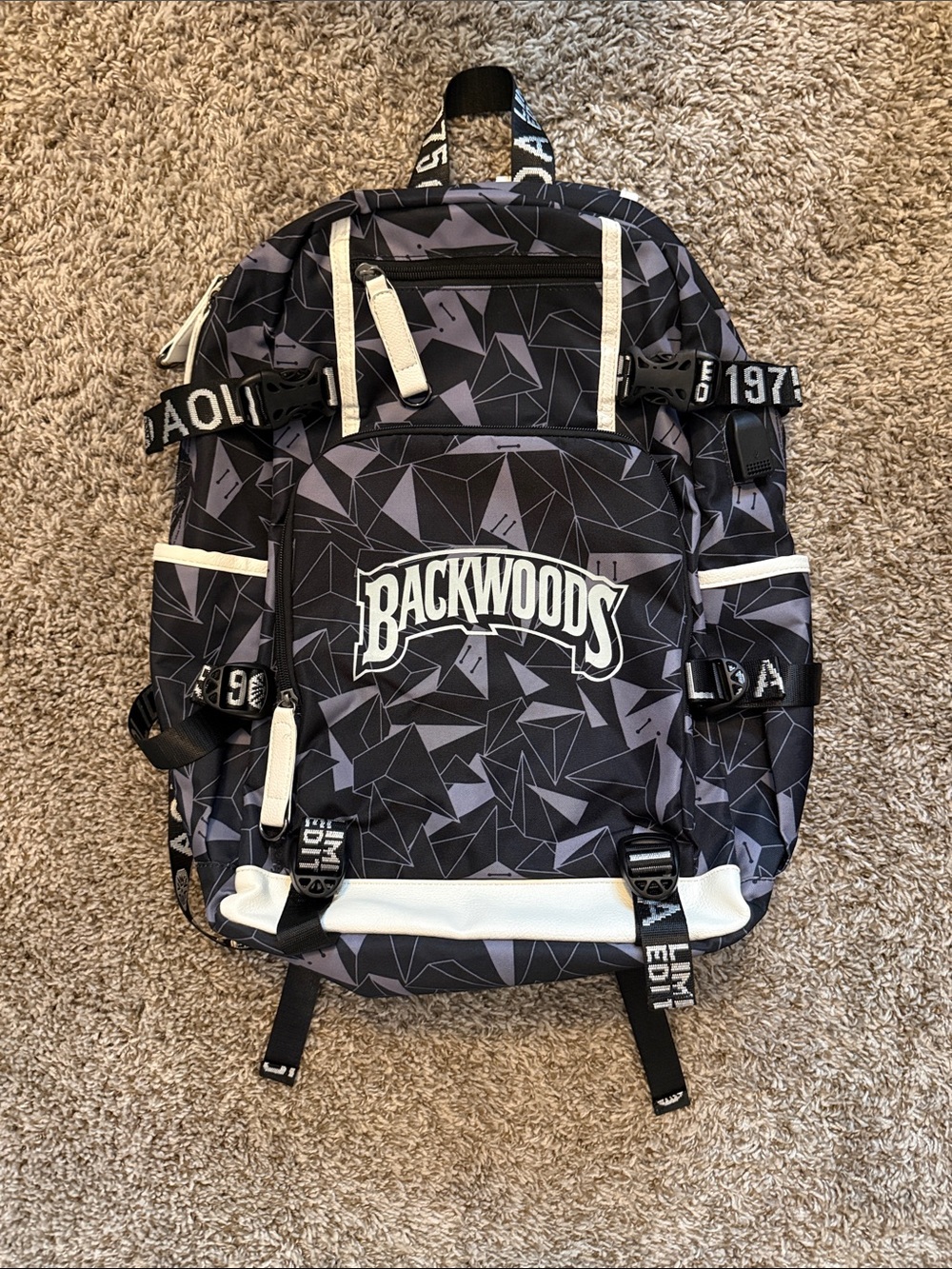 Backwoods 1975 Limited Edition Backpack x USB Port